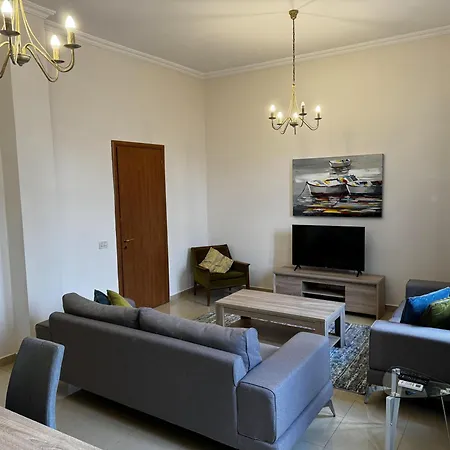 Apartment Amazing View & Location -central