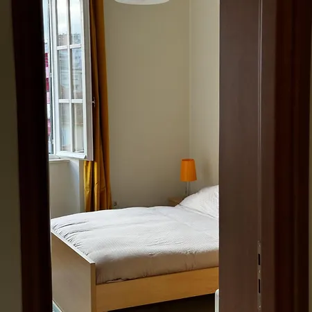 Amazing View & Location -central Apartment *